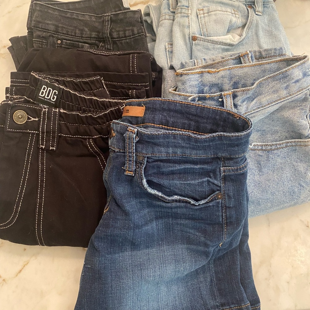 Bill Jean sale - 25-26 Joe’s and orherw